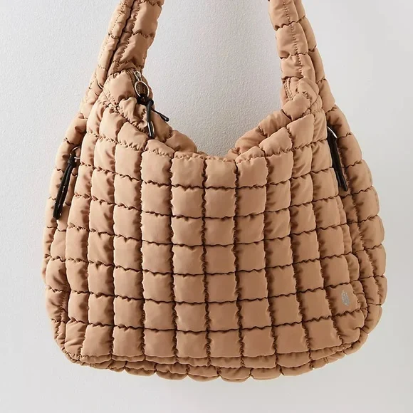 1 LEFT ✨NEW Free People FP Movement Quilted Carryall In Desert Sands - Picture 11 of 11